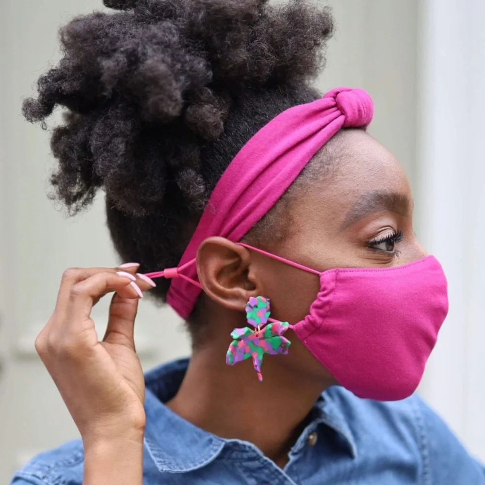 😎🎄LELE SADOUGHI NWT AUTHENTIC MAGENTA FACE MASK & HEADBAND SET